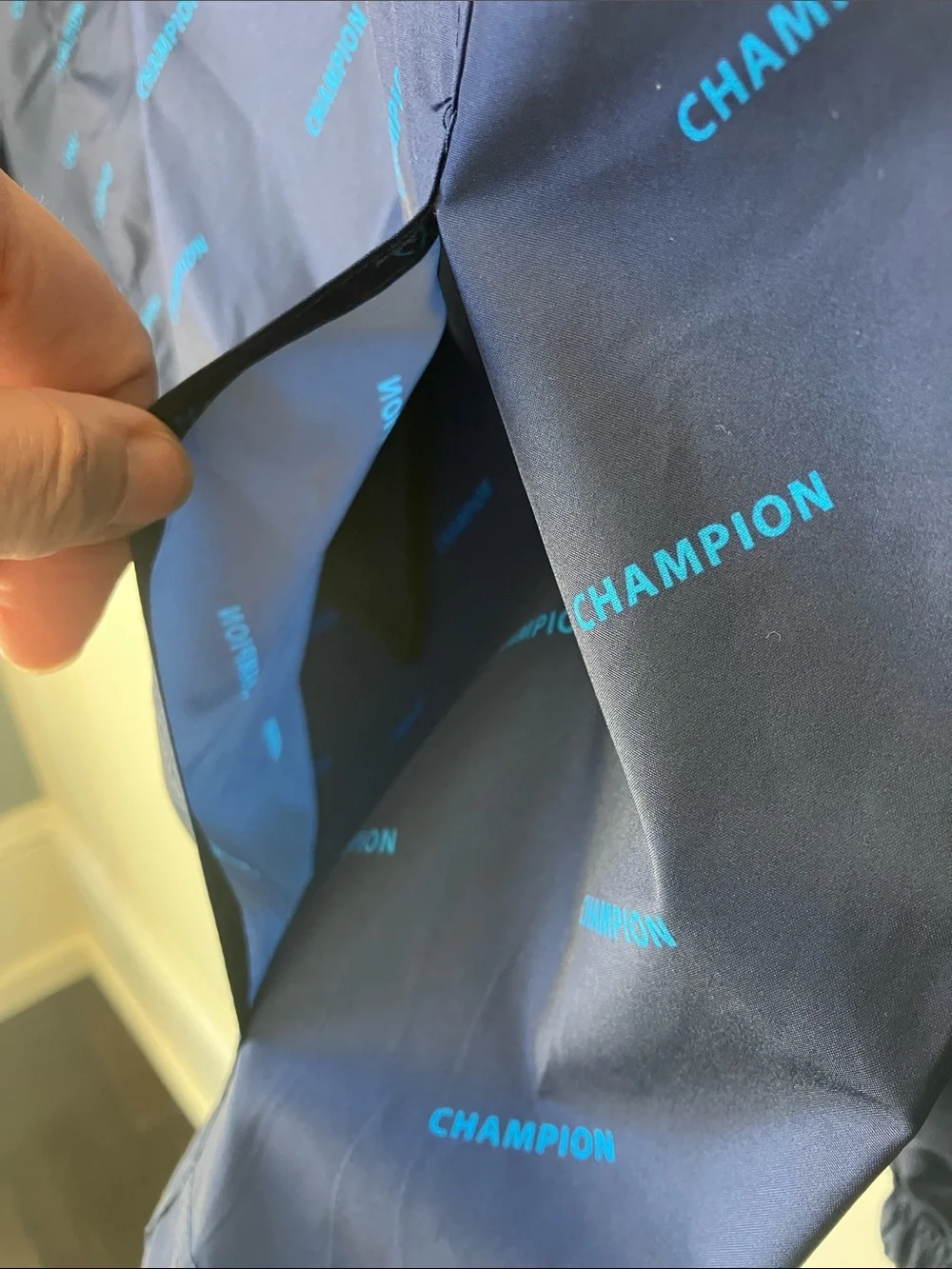 CHAMPION Navy Pullover Anorak Light Blue Logo Print Front Pocket Men’s Sz S NWOT